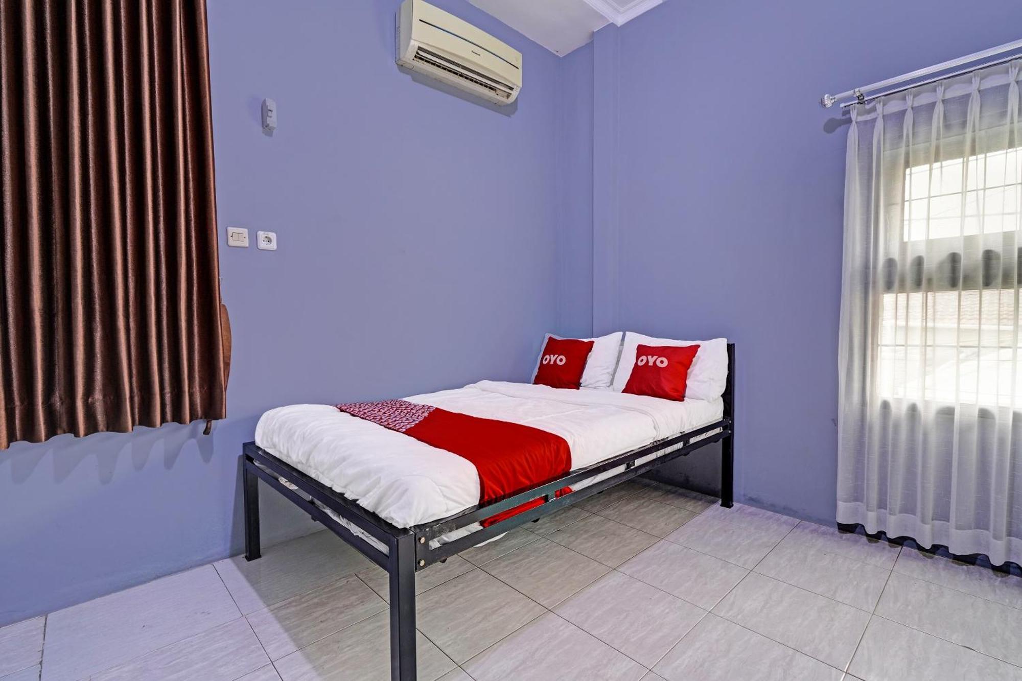 Oyo Life 91592 Aaliya Guest House Syariah Lebakwangi Экстерьер фото